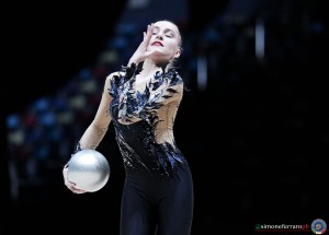 aa f karika polina ukr ph simone ferraro sfa09360 copia